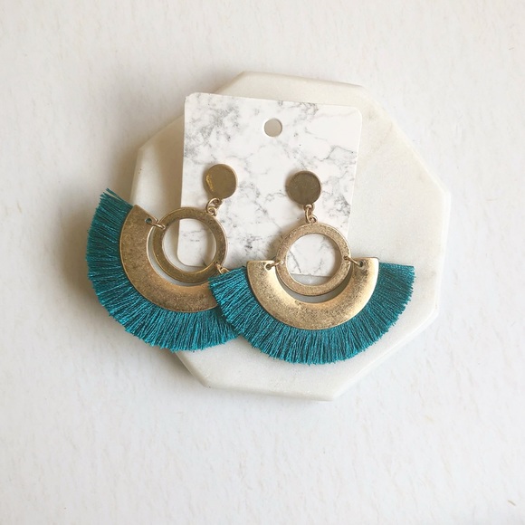 Teal handmade fringe earrings - Picture 3 of 5